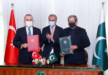 Türkiyə XİN başçısı: “Pakistanla müdafiə sənayesi sahəsində əməkdaşlığımızı inkişaf etdirəcəyik”