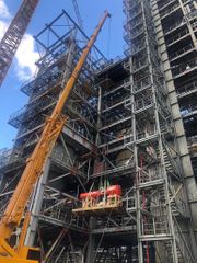 "SOCAR Construction" Mozır NEZ-də hidrokrekinq qurğusunun montajını başa çatdırıb - FOTO