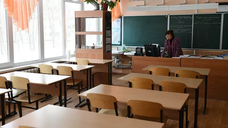 Moscow to reopen schools