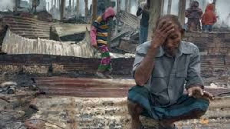 Fire destroys homes of thousands in Rohingya refugee camps - UNHCR