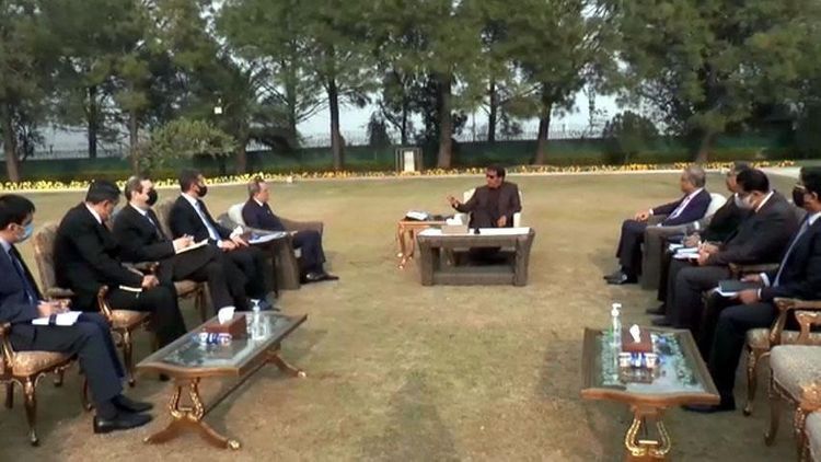 Джейхун Байрамов встретился с премьер-министром Пакистана