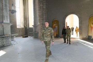 Prezident İlham Əliyev Füzuli rayonunda Füzuli-Şuşa yolunun və hava limanının təməlini qoyub, Şuşa şəhərində səfərdə olub  - FOTO - YENİLƏNİB 1