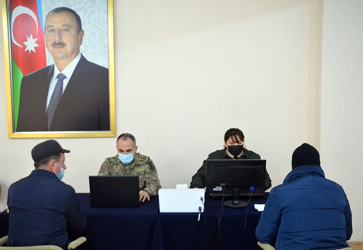 Комиссия Минобороны Азербайджана за неделю приняла более 1950 граждан - ВИДЕО