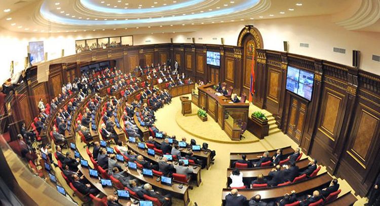 Парламент Армении отказался обсуждать вопрос о правомерности заявления по Карабаху