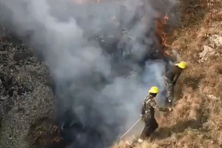 Azerbaijani MES extinguishes fire in Hirkan National Park