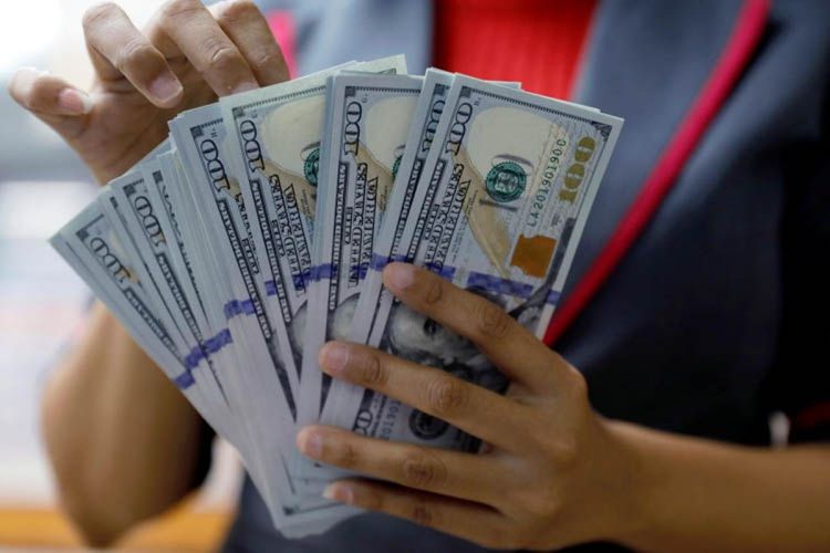 Ötən il Gürcüstanın Azərbaycana siqaret ixracı 49% azalıb