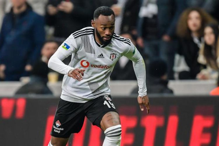 Futbolçusu “Beşiktaş”dan FİFA-ya şikayət edib