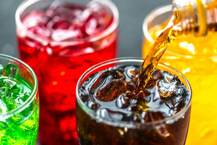 Azərbaycanda alkoqolsuz içkilərin istehsalı azalıb