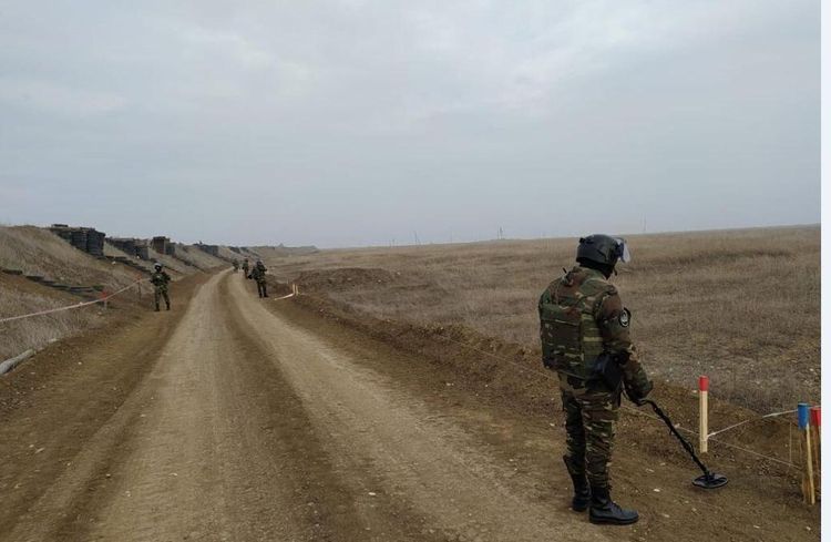 Пиротехники Азербайджана и России продолжают операции по разминированию освобожденных от оккупации земель - ВИДЕО