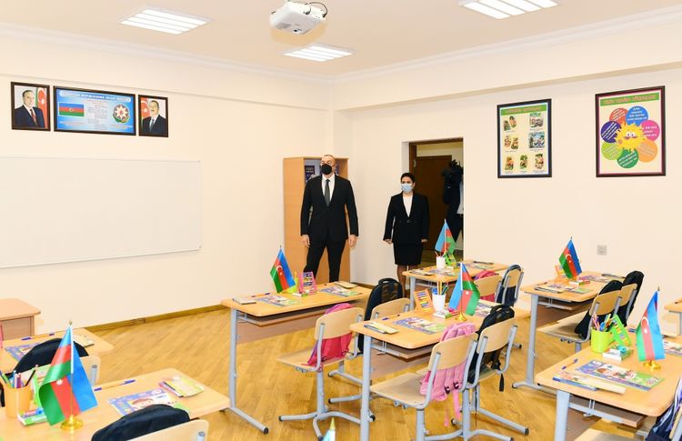 President Ilham Aliyev viewed conditions created at newly-reconstructed schools in Sabunchu and Surakhani districts