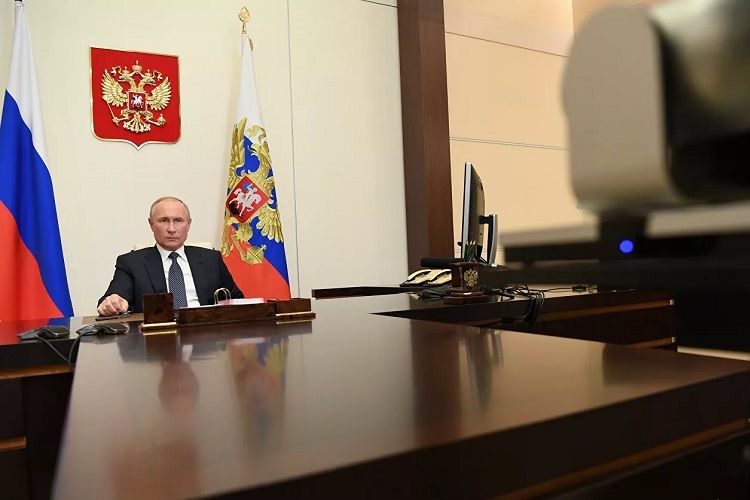 Putin Rusiya ilə ABŞ arasında silah sazişinin daha 5 il uzadılmasına dair fərman imzalayıb