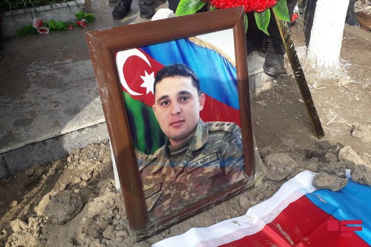 Погибший капитан Рамиль Бабаев похоронен в Кюрдамире – ФОТО 