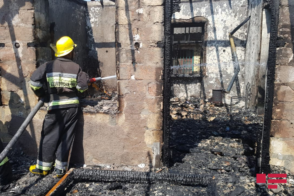 В Гёйчайском районе сгорел дом-ФОТО 
