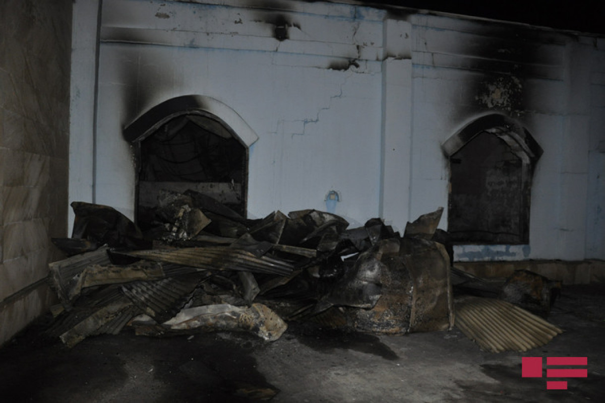 Sabirabadda məsciddə baş verən yanğın söndürülüb - FOTO  - VİDEO  - YENİLƏNİB 