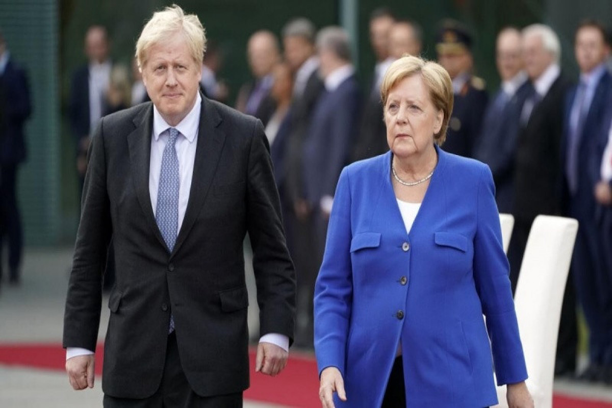 Boris Conson Angela Merkellə görüşüb