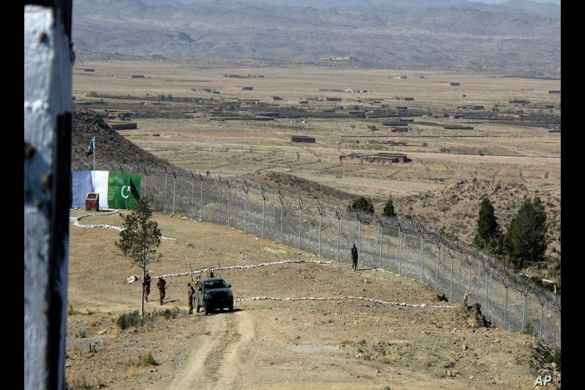 Pakistan-Əfqanıstan sərhədində üç pakistanlı əsgəri öldürülüb