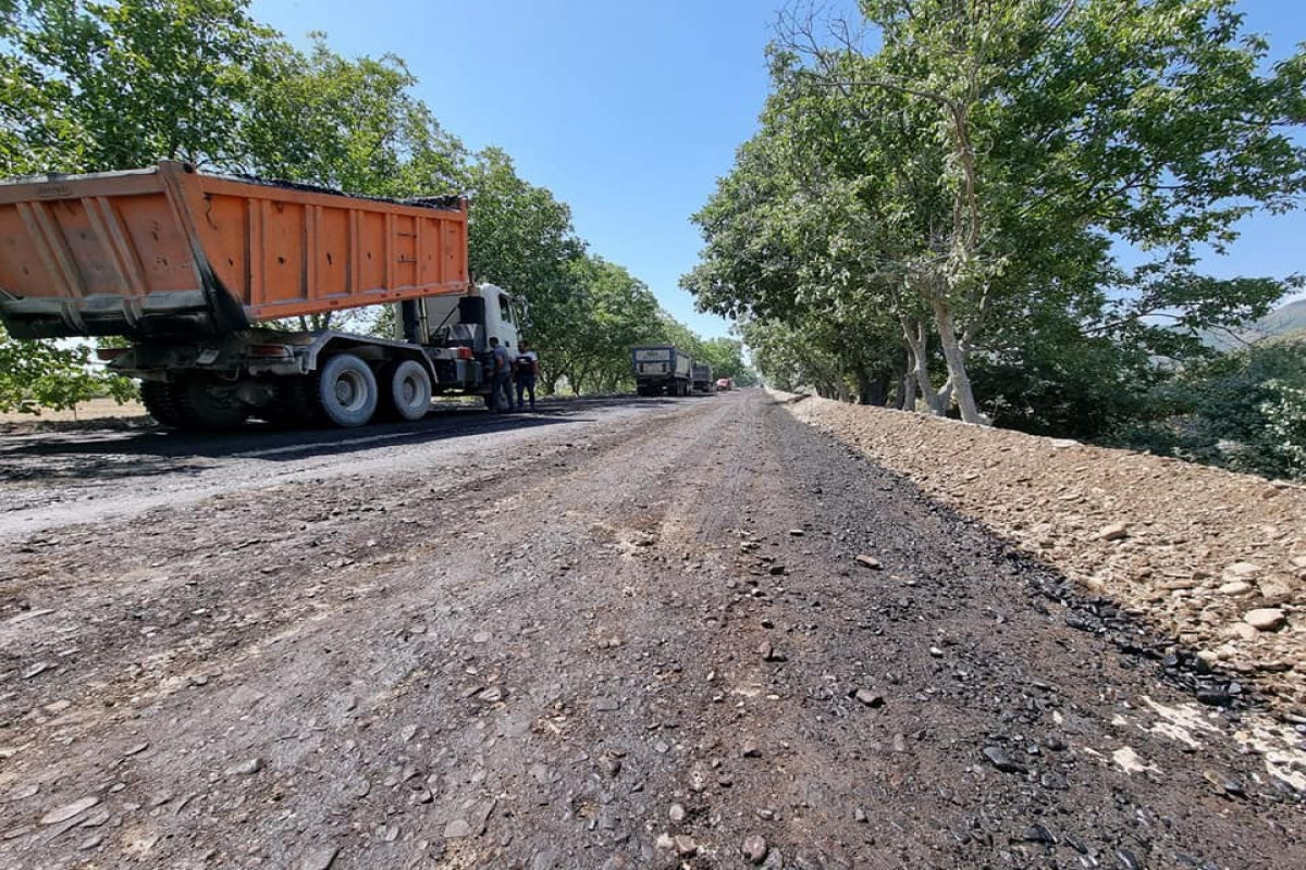 Oğuz-Şəki yolunun asfaltlanmasına başlanılıb - FOTO 
