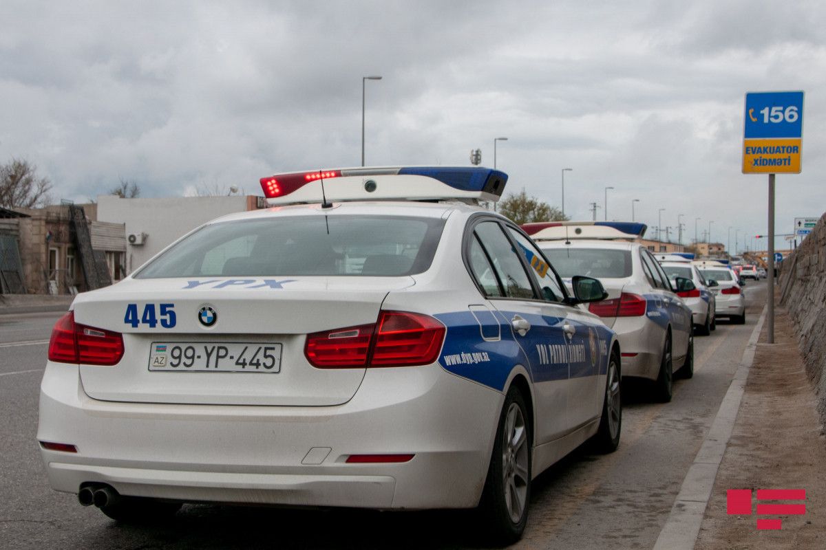 На автодороге Баку-Алят попал в аварию автомобиль ГДП, пострадал сотрудник дорожной полиции-ОБНОВЛЕНО 
