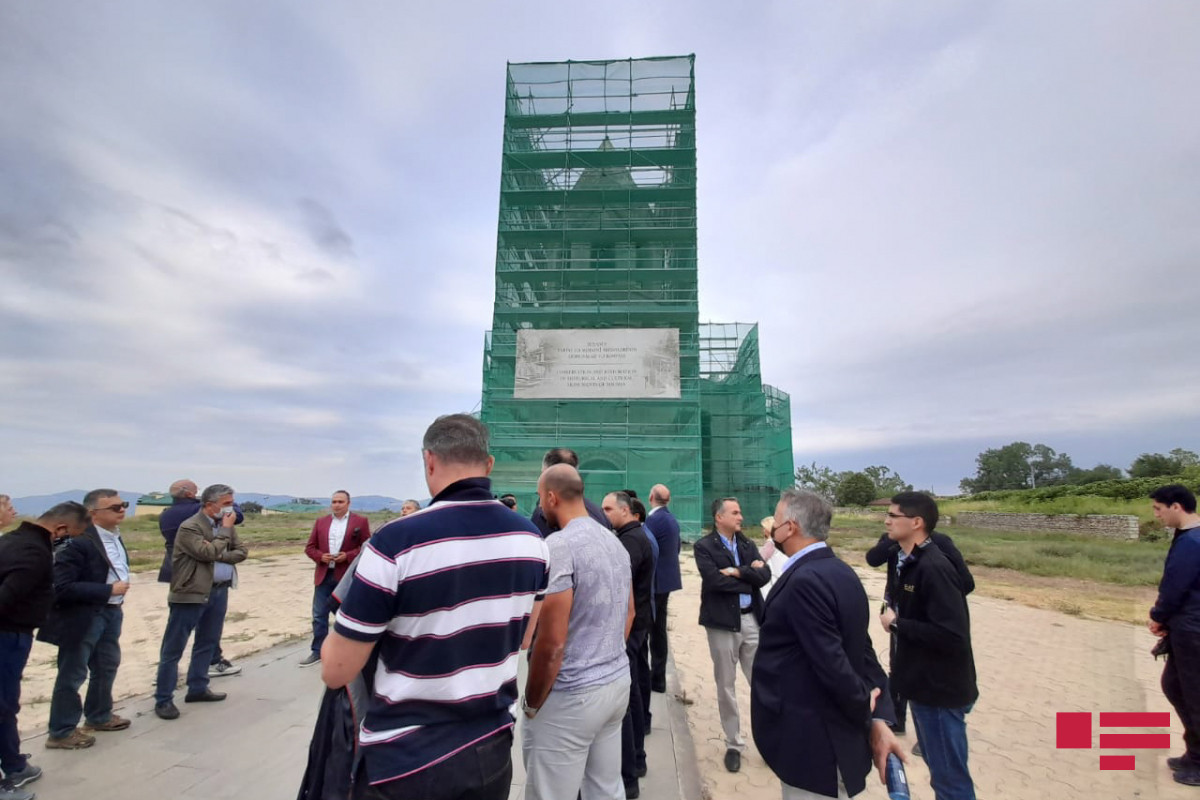 Xarici diplomatlar Şuşada Qazançı kiləsində