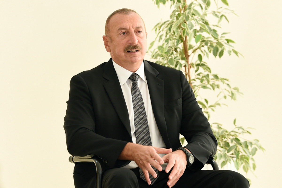 Президент Ильхам Алиев: 10 тысяч семей шехидов и инвалидов войны обеспечены квартирами, индивидуальными домами -ВИДЕО 