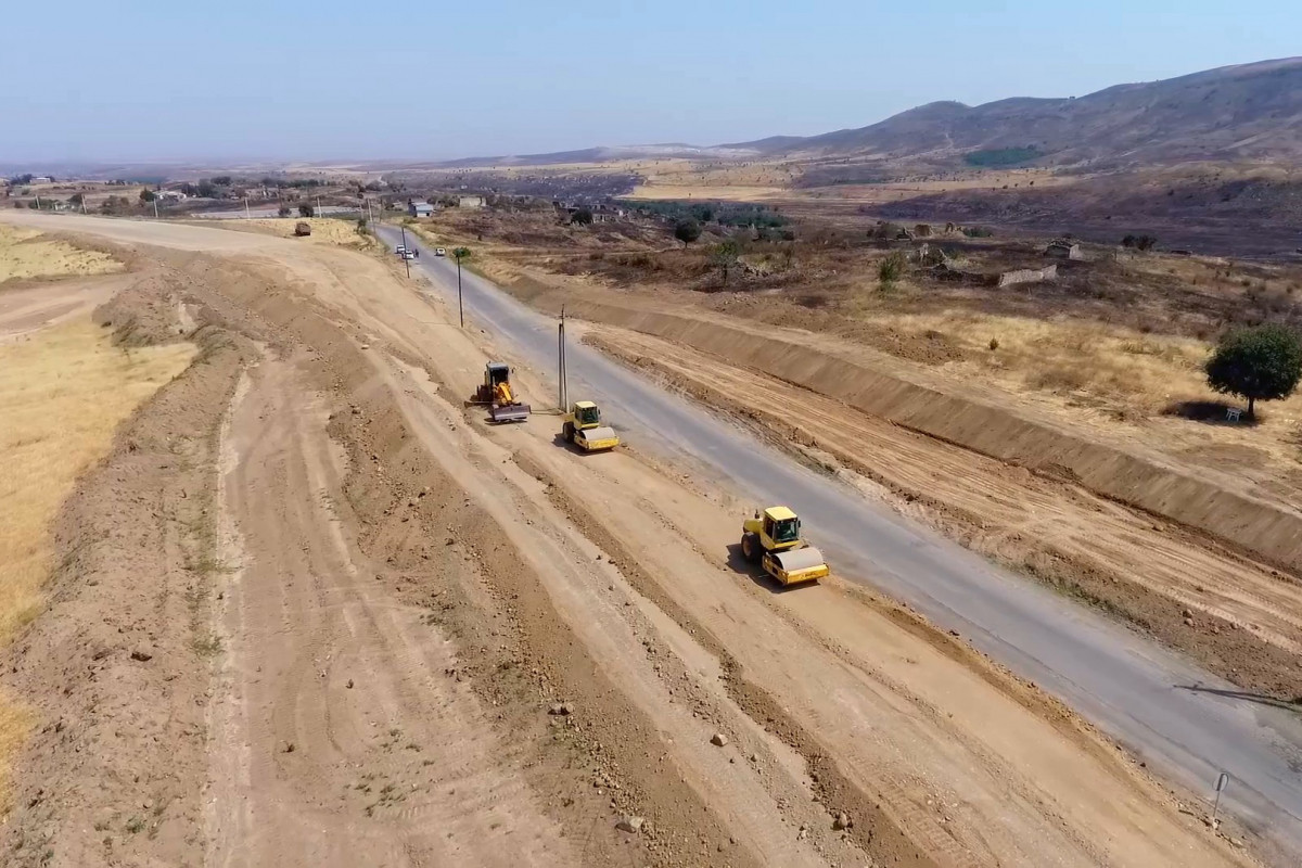 Строительство новой автомобильной дороги Шукюрбейли-Джабраил-Гадрут продолжается быстрыми темпами-ФОТО 