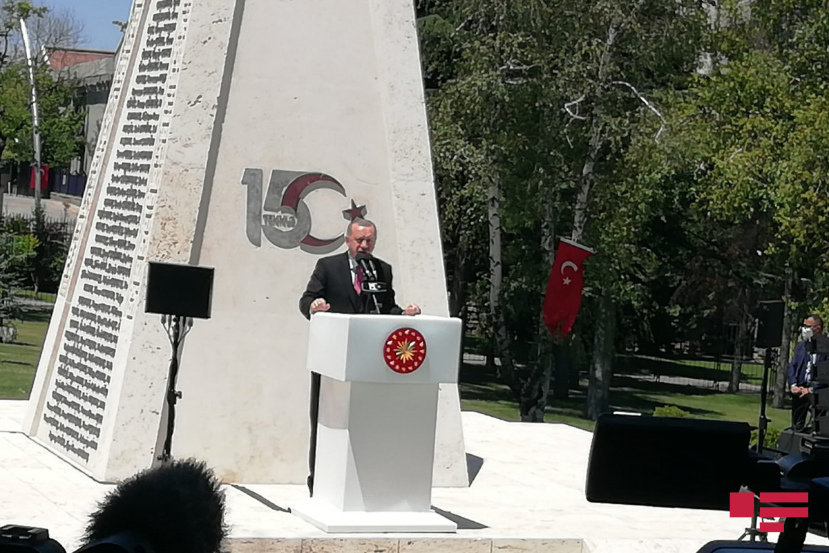 Эрдоган принял участие в церемонии открытия «Памятника 15 июля» в ВНСТ