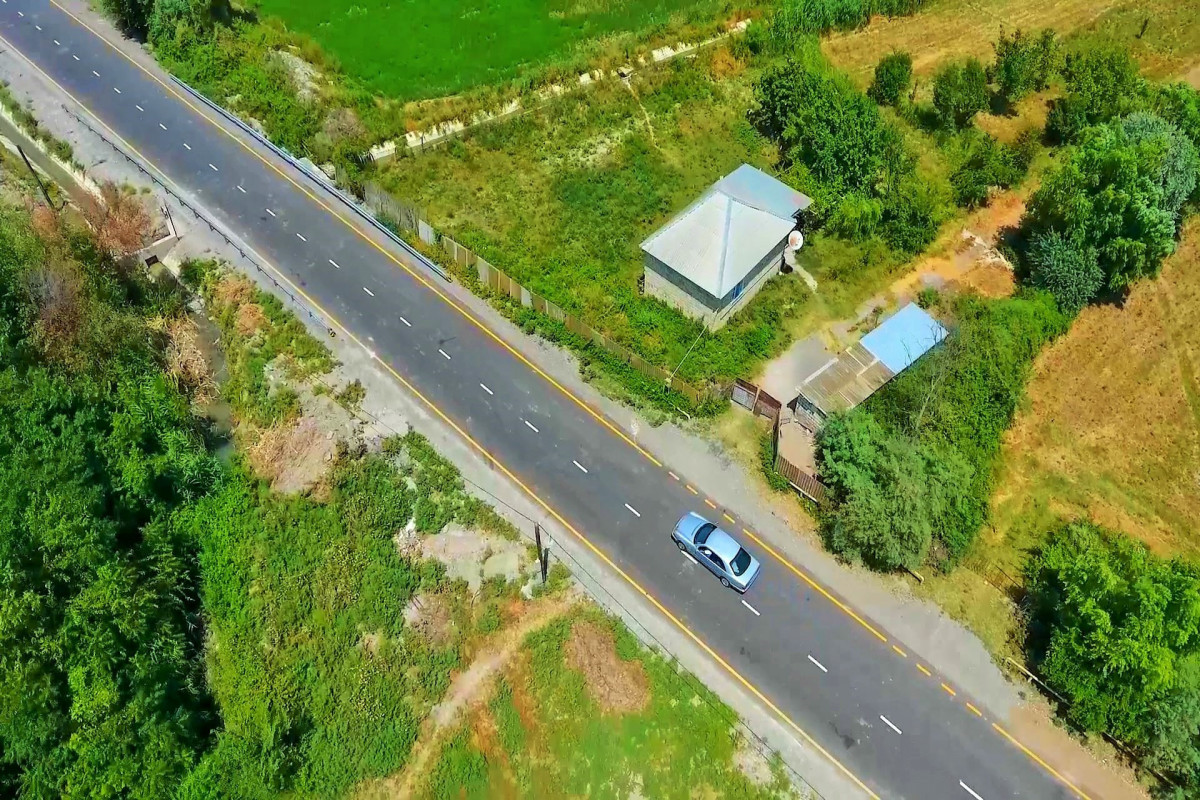 Şəki və Yevlaxda 19 km uzunluğa malik dörd kəndin yolu əsaslı şəkildə yenidən qurulub - FOTO 