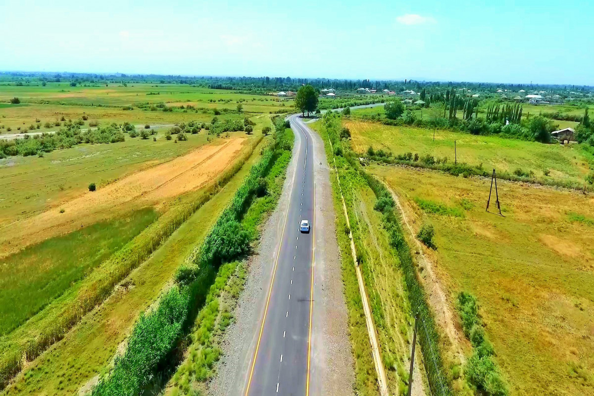 Şəki və Yevlaxda 19 km uzunluğa malik dörd kəndin yolu əsaslı şəkildə yenidən qurulub - FOTO 
