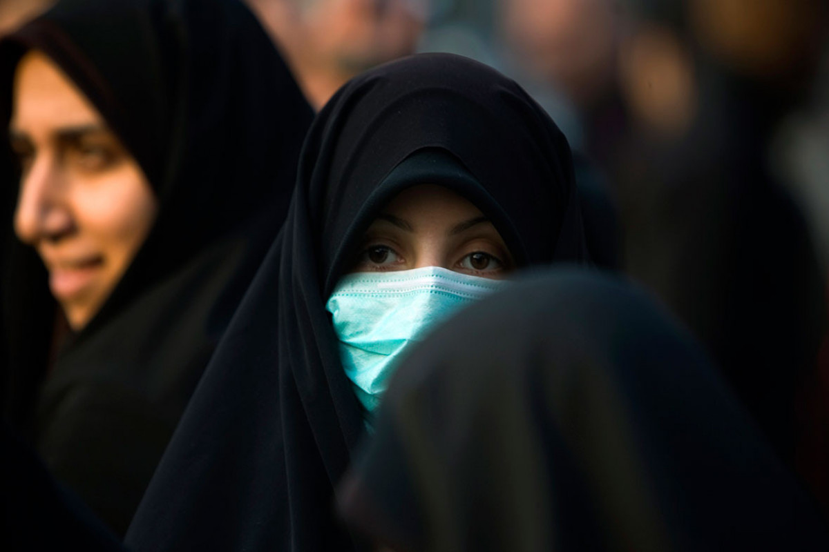 В Иране за последние сутки от коронавируса скончались 213 человек