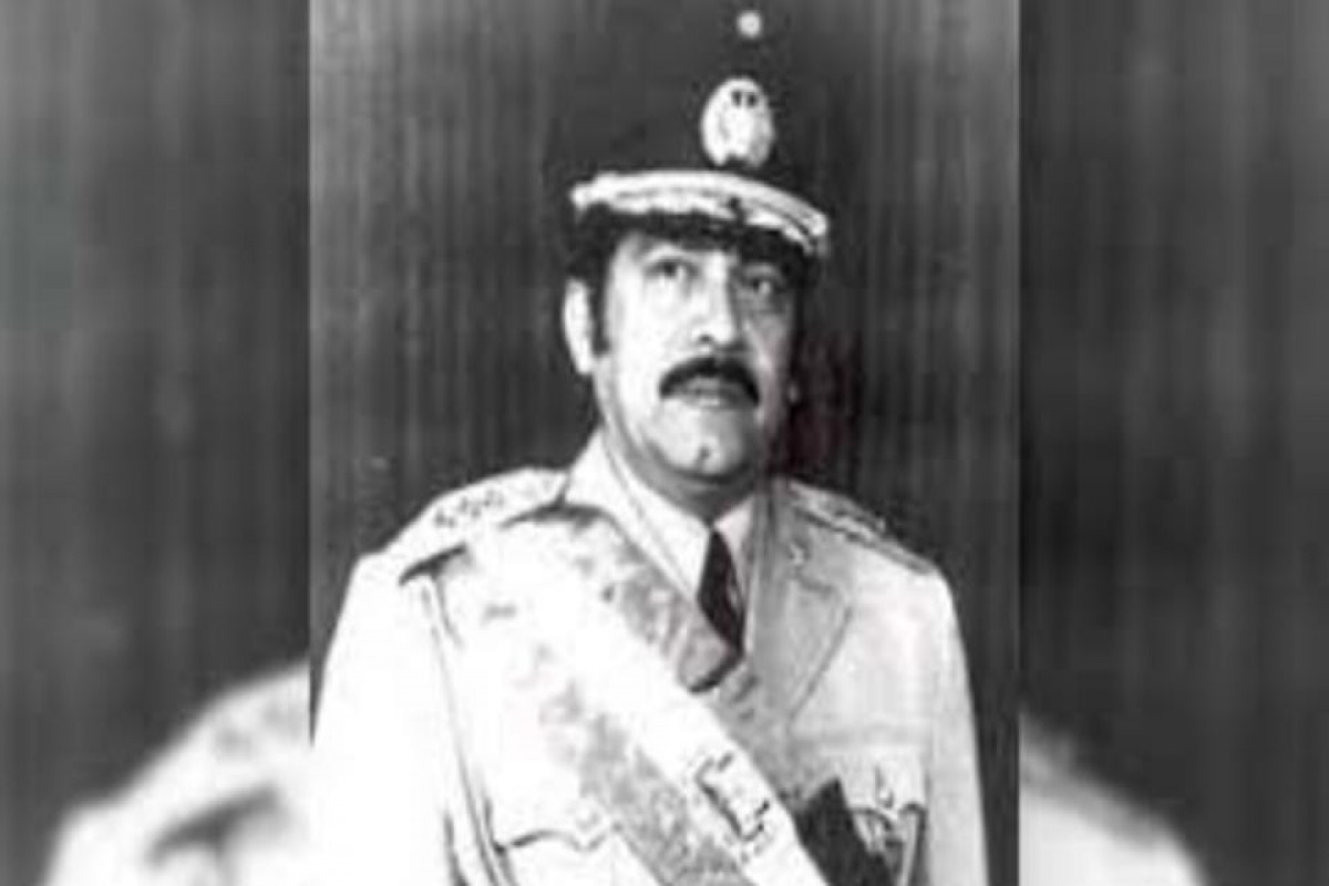 Salvadorun keçmiş prezidenti, polkovnik Arturo Armando Molina
