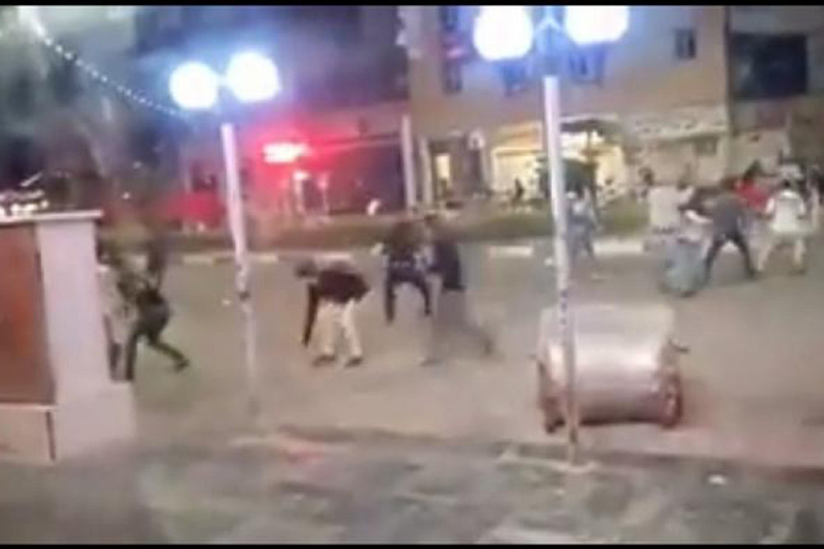 KİV: İranda etiraz aksiyasında bir nəfər güllələnib, 14 polis əməkdaşı yaralanıb