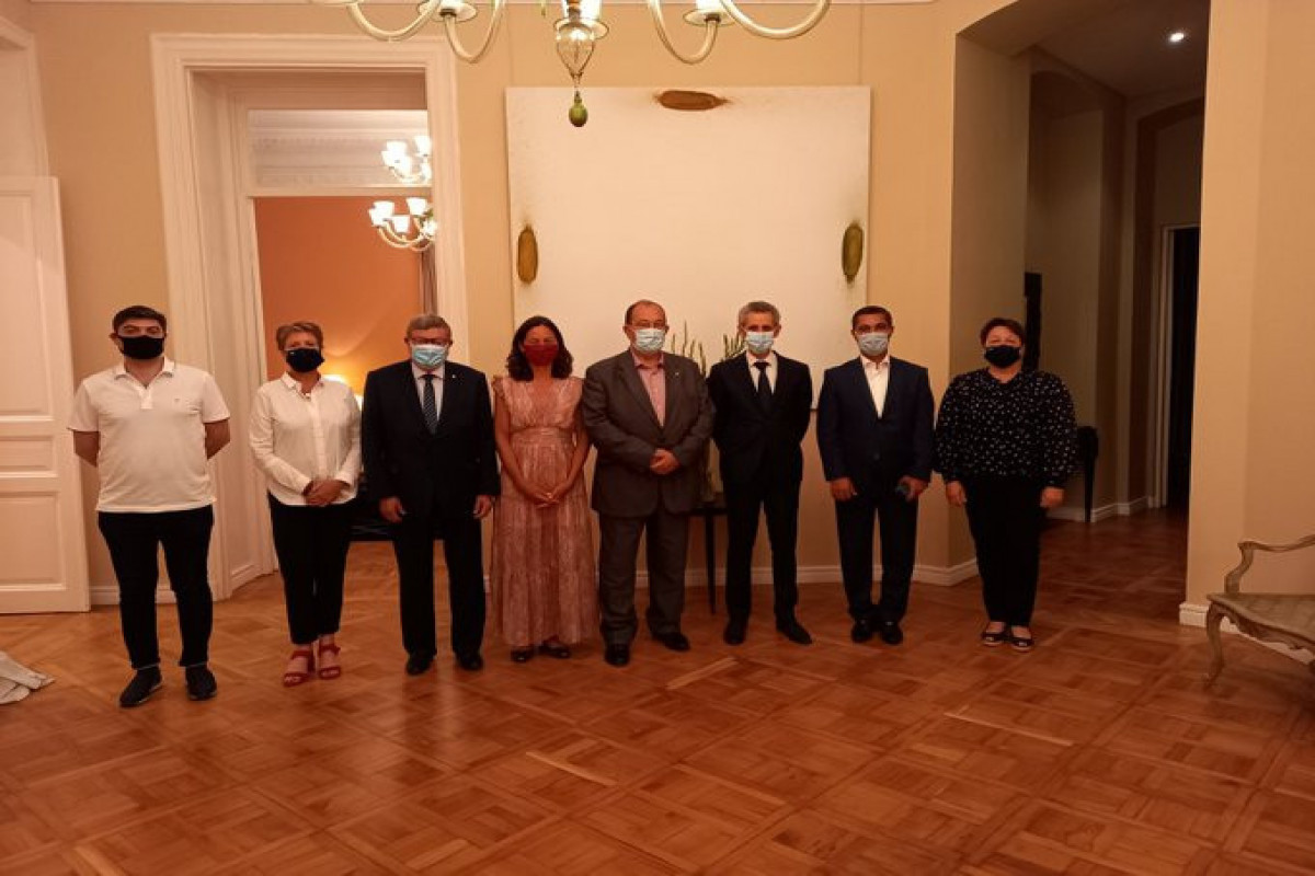 Депутаты парламента Франции находятся с визитом в Азербайджане