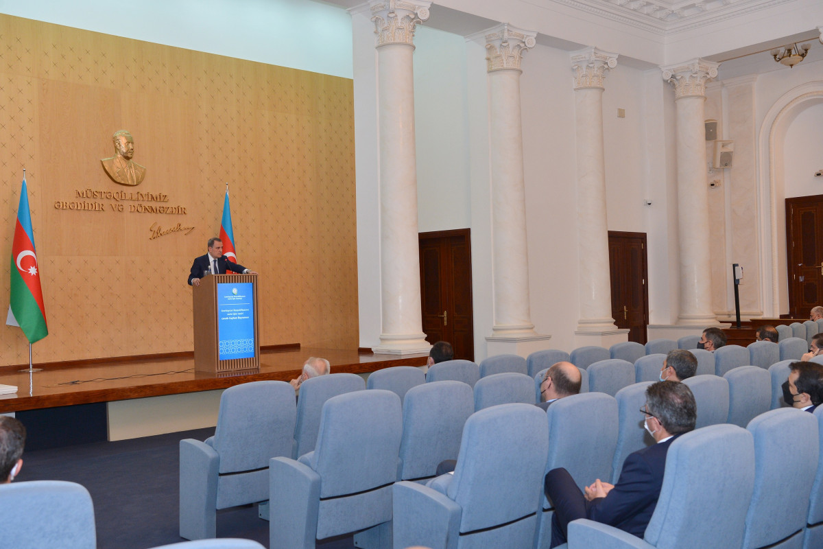 Ceyhun Bayramov ölkəmizin diplomatik nümayəndəliklərinin rəhbərləri ilə görüşüb - FOTO 