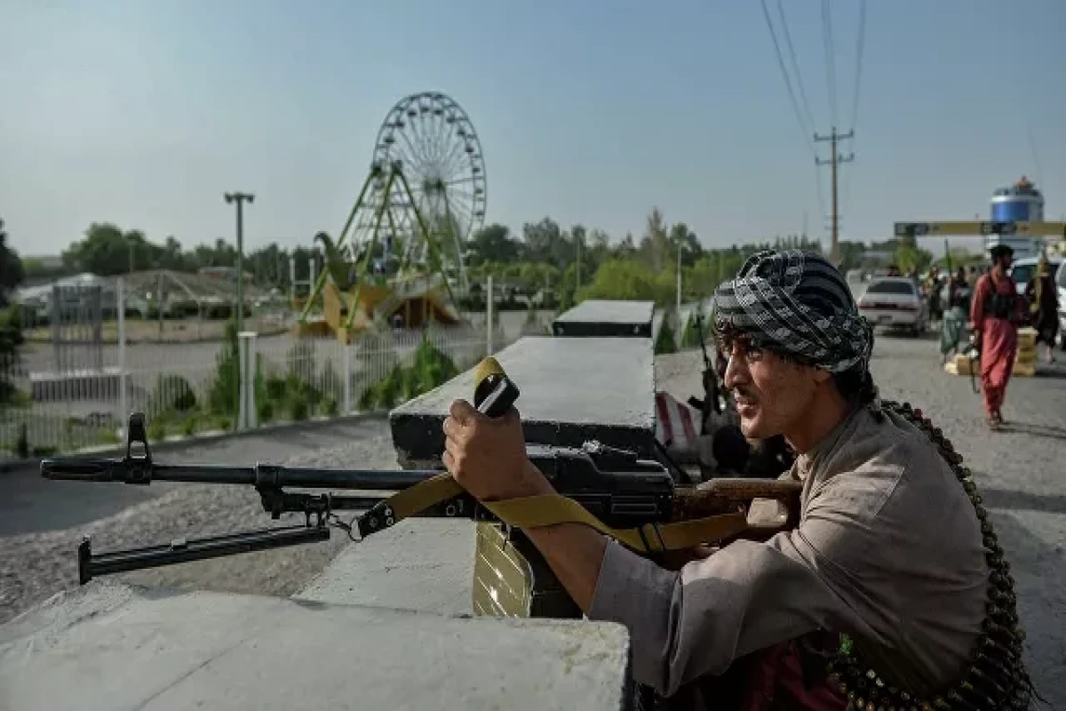 “Taliban” BMT-nin Herat şəhərindəki ofisinə hücum edib, döyüş gedir
