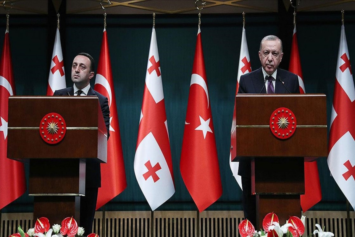 Эрдоган: Турция придает большое значение трехстороннему сотрудничеству с Грузией и Азербайджаном