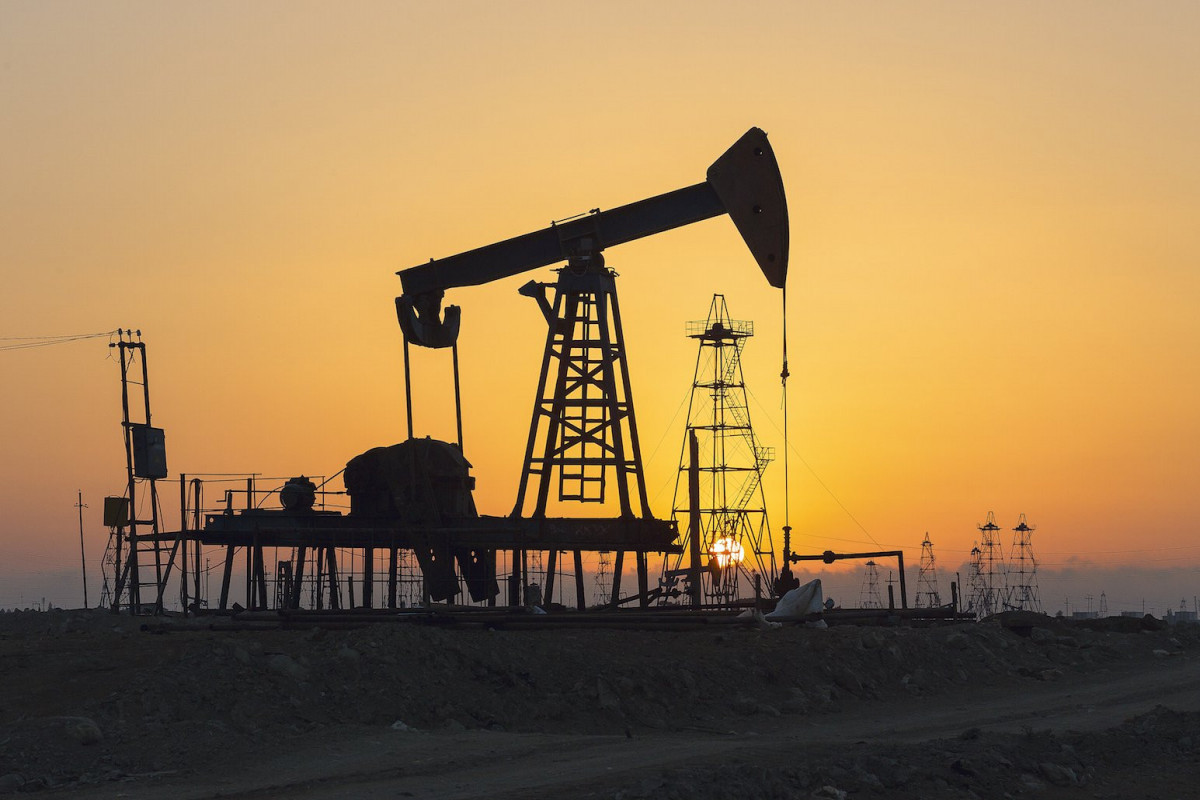 Цена азербайджанской нефти приблизилась к $72 