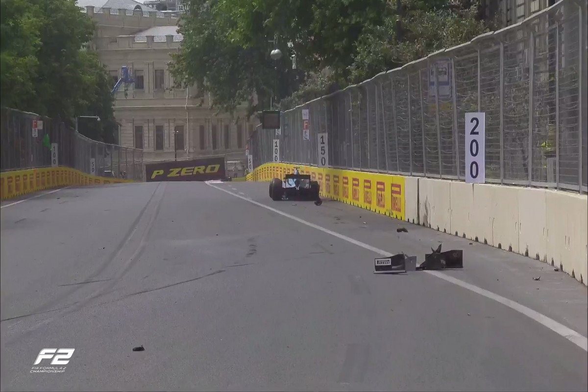“Formula-2”: İlk sərbəst yürüş 3 qəza ilə başa çatıb