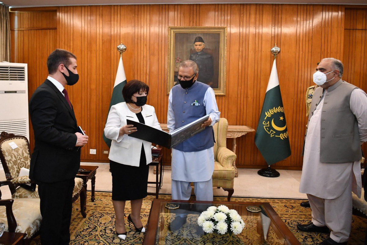 Sahibə Qafarova və Pakistan Prezidenti Arif Alvi