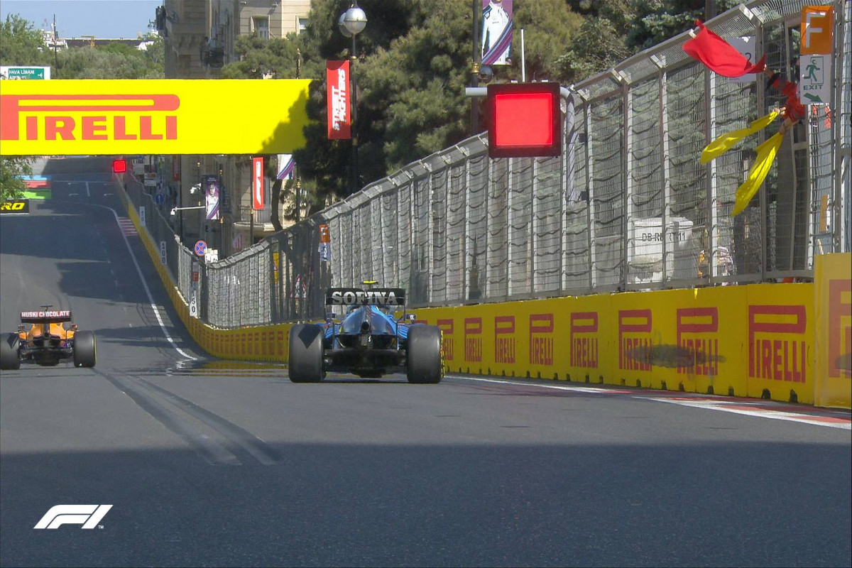 “Formula-1”: “Uilyams”ın pilotunun bolidi dayanıb, mübarizəni davam etdirə bilməyib