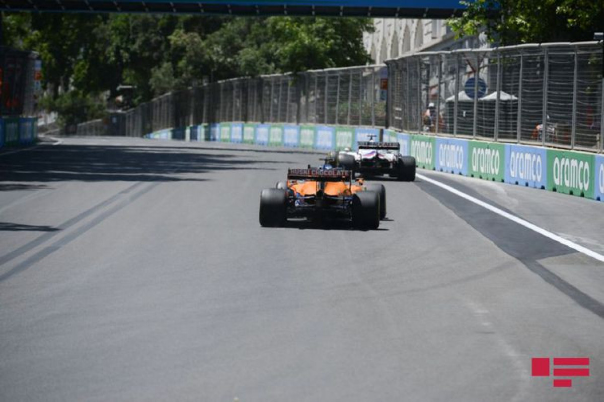 “Formula-2”: Sprint yarışları başlayıb