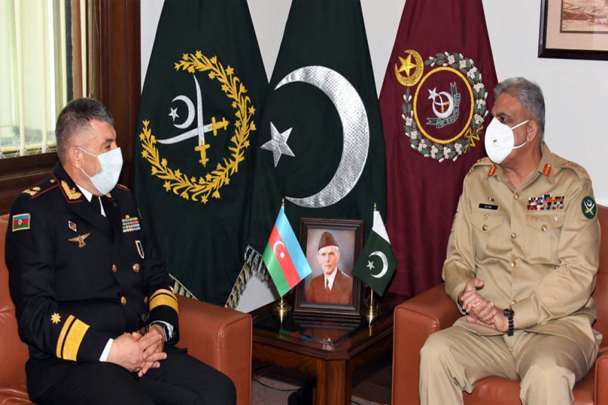 Встреча между командующим ВМС Азербайджана и командующим Сухопутными войсками Пакистана