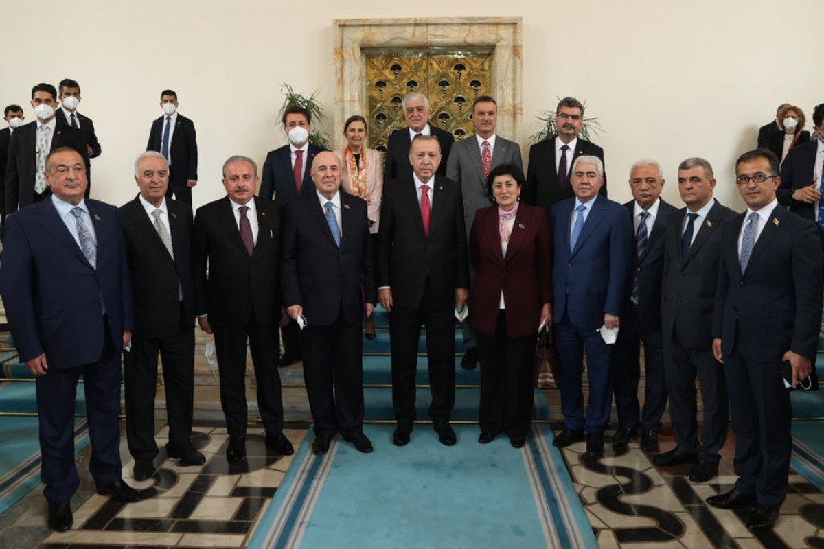 Ərdoğan Azərbaycan parlament nümayəndə heyəti ilə görüşüb