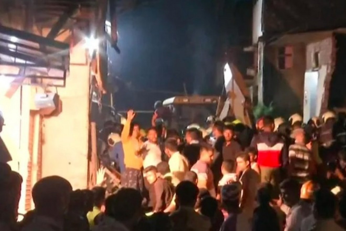 В Мумбаи 11 человек погибли при обрушении дома
