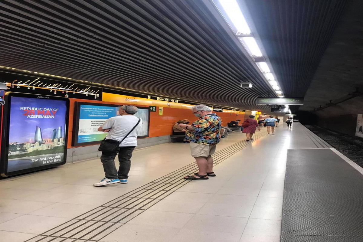 Barselona metrosunda Azərbaycanla bağlı məlumatlandırıcı bilbordlar quraşdırılıb