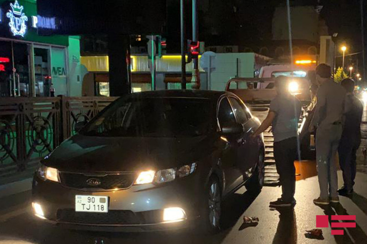 Неисправность светофора стала причиной ДТП в Баку-ФОТО 