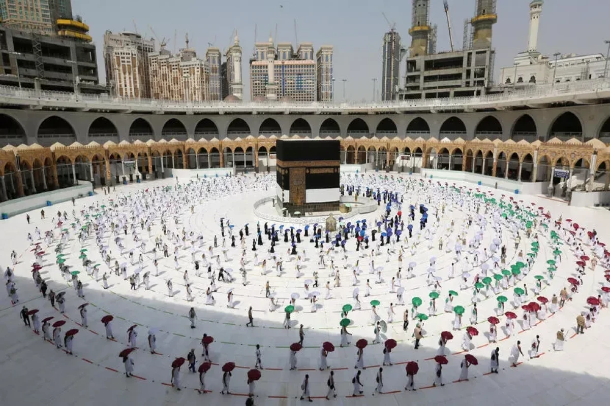 Saudi Arabia bans foreign pilgrims from performing Hajj due to coronavirus