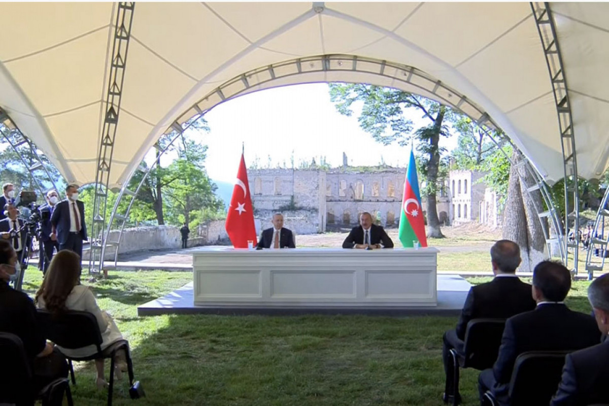 Azərbaycan və Türkiyə prezidentlərinin Şuşada mətbuat konfransı