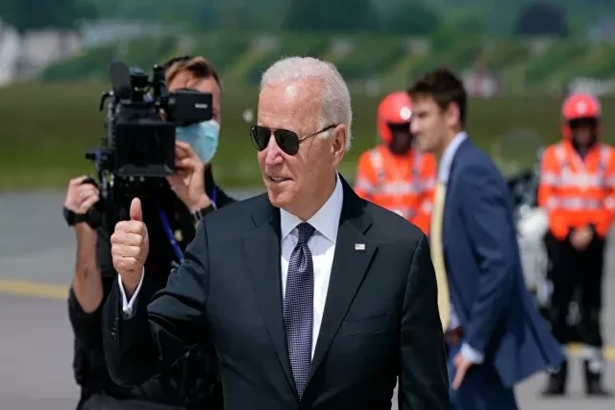 Biden arrives in Geneva ahead of summit with Putin