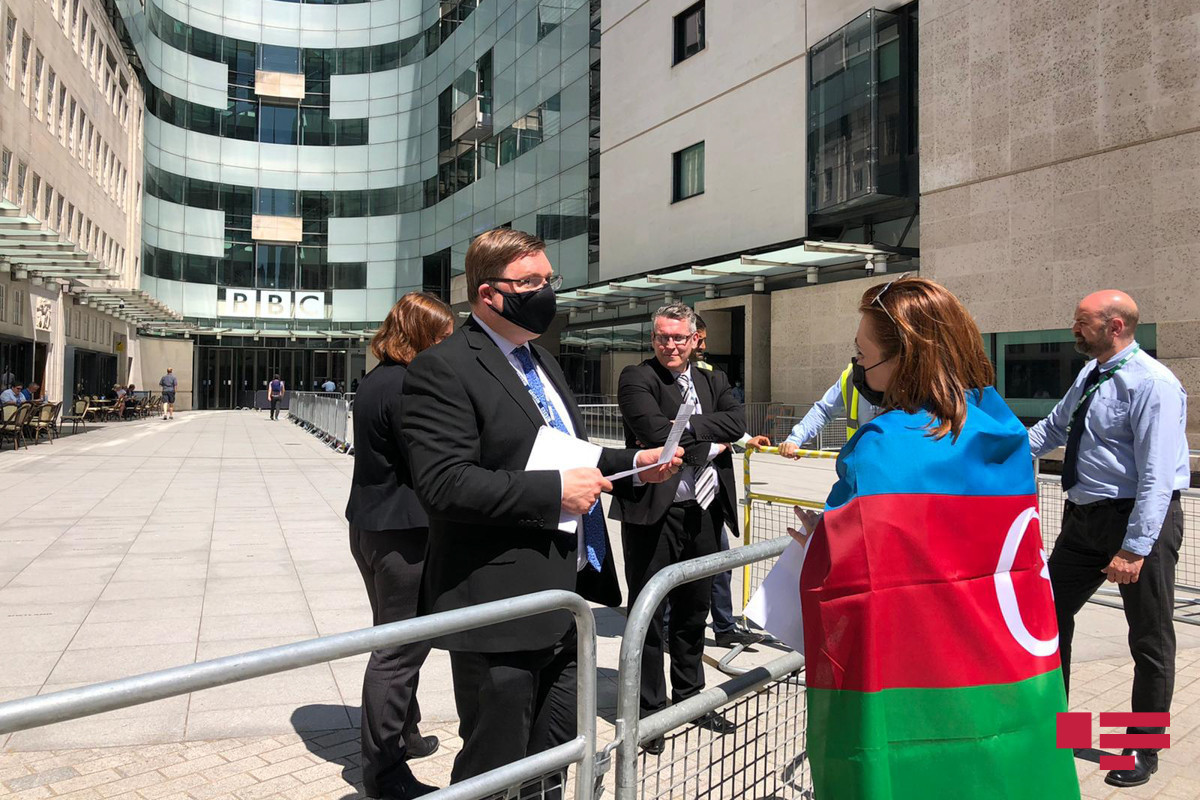 Rally held in front of BBC Head Quarters in London regarding Armenia's refusal to provision map of mined territories -PHOTO 