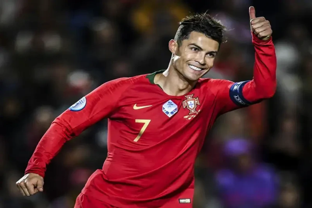 Kriştiano Ronaldo Avropa çempionatlarında ən çox oyun keçirən futbolçu olub